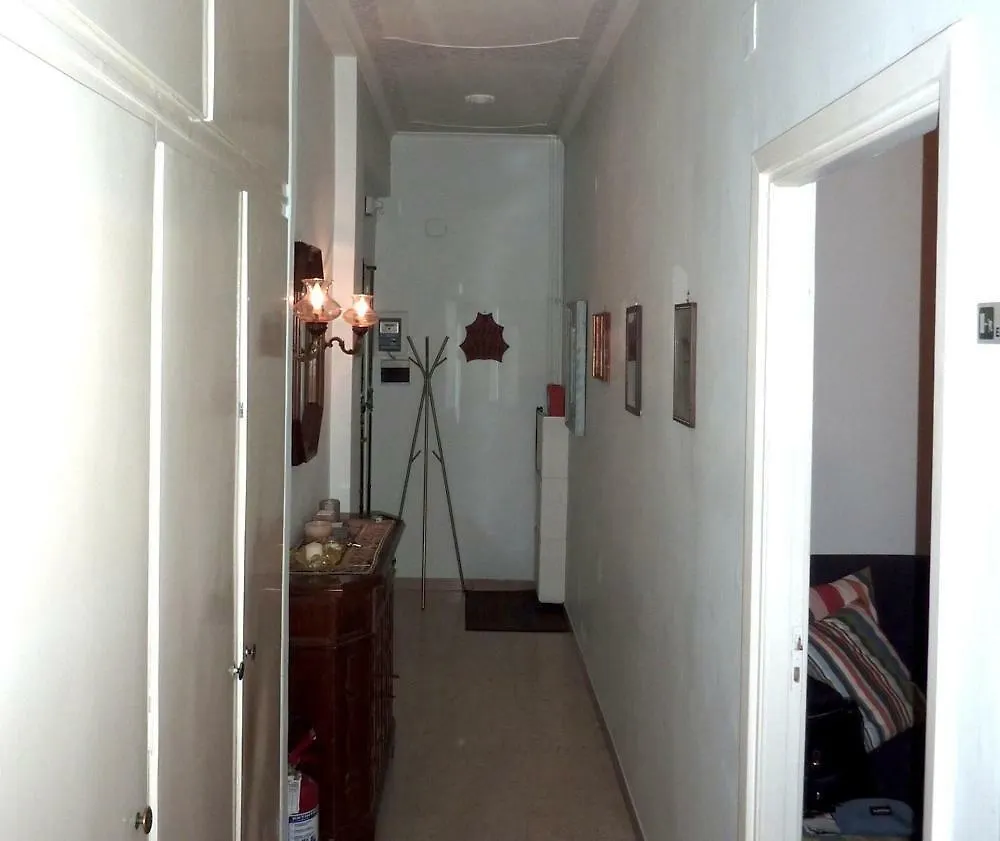 Apartment Tommy Guest House Roma Italy
